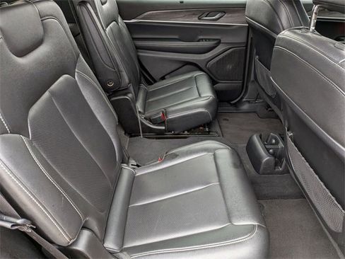 Certified 2024 Jeep Grand Cherokee L Limited w/ Luxury Tech Group II image 30