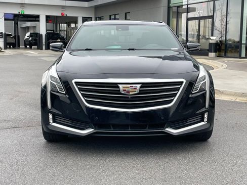 Used 2018 Cadillac CT6 Luxury w/ Active Chassis Package AWD/4WD image 2