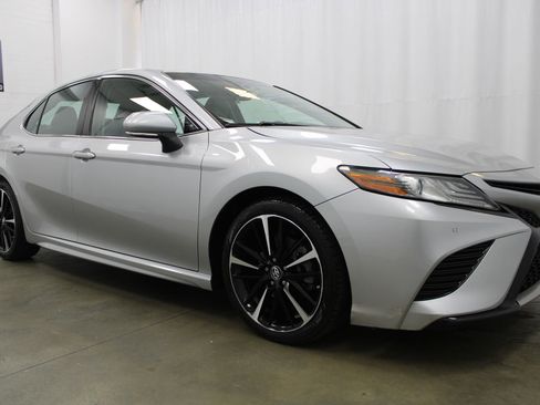 Used 2018 Toyota Camry XSE w/ Protection Package (Q2) image 3