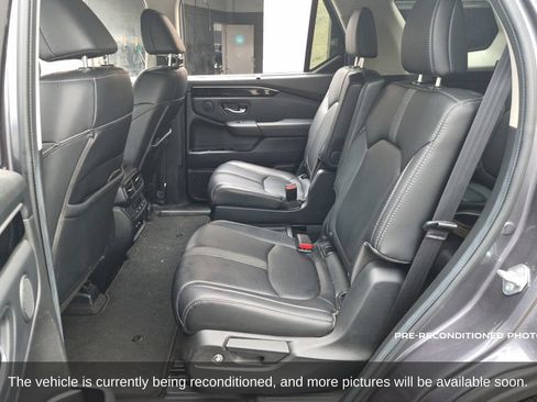 Used 2024 Honda Pilot EX-L image 12