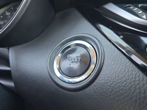 Used 2021 Toyota C-HR Limited FWD image 32