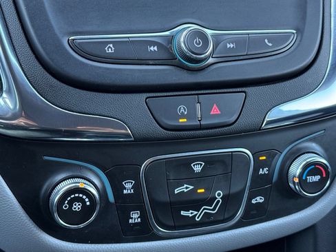 Used 2023 Chevrolet Equinox LT FWD image 21