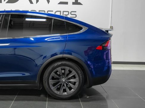 Used 2018 Tesla Model X 75D image 13