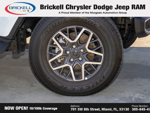 Used 2025 Jeep Wrangler Sahara image 38