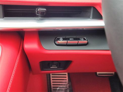 Used 2025 Chevrolet Corvette E-Ray AWD/4WD image 26