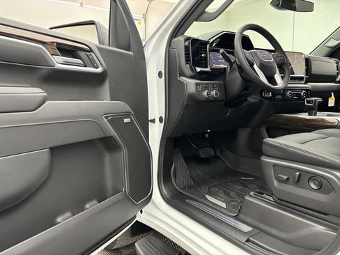 New 2026 GMC Sierra 1500 Elevation w/ Elevation Premium Package AWD/4WD image 14