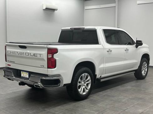 Used 2023 Chevrolet Silverado 1500 LTZ AWD/4WD image 2