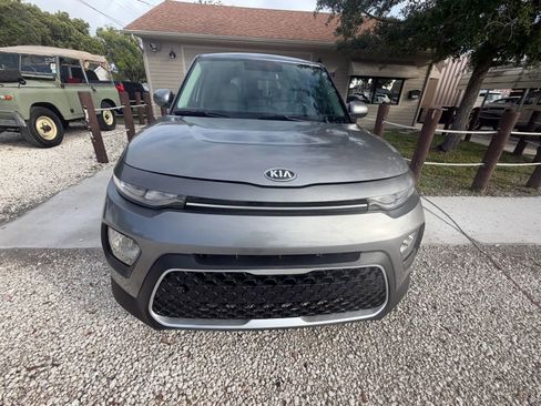 Used 2022 Kia Soul LX image 8