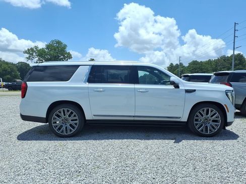New 2026 GMC Yukon XL Denali Ultimate AWD/4WD image 8