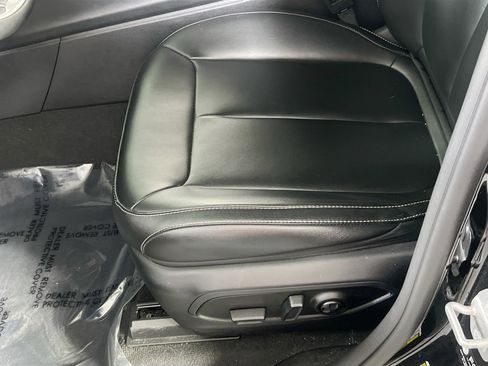 Used 2023 Jeep Grand Cherokee L Limited image 19