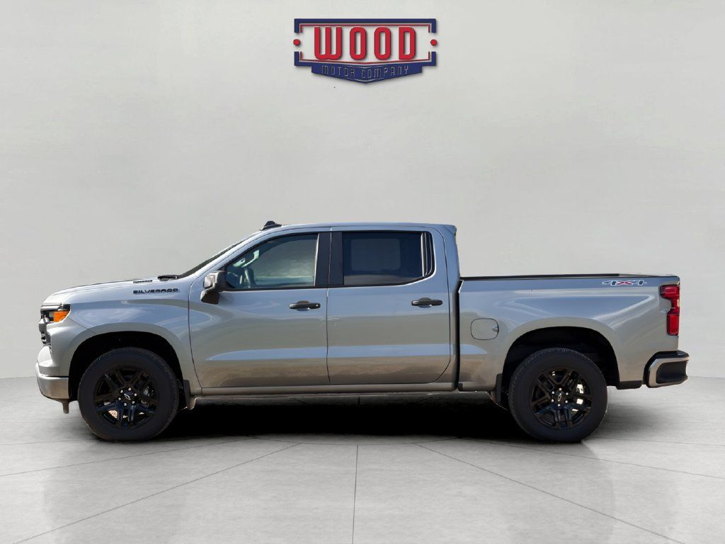 New 2026 Chevrolet Silverado 1500 Custom w/ LPO, Dark Essentials Package AWD/4WD image 4