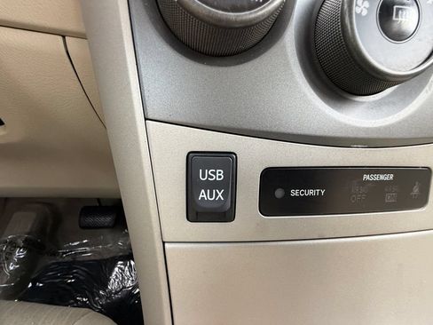 Used 2012 Toyota Corolla LE FWD image 25