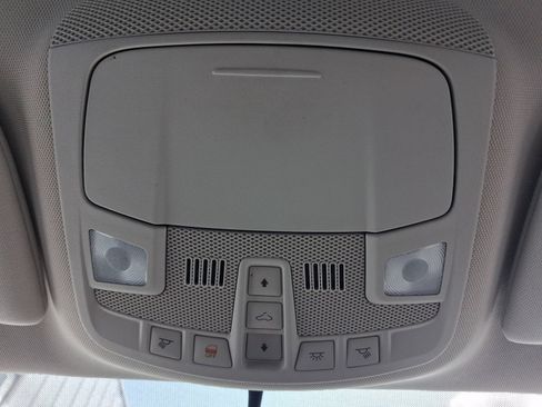 Used 2015 Ford Fusion SE w/ Equipment Group 202A FWD image 30