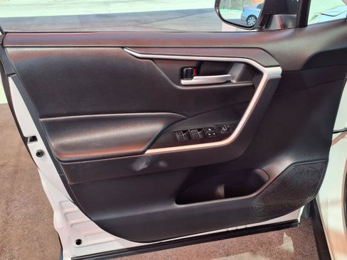 Certified 2025 Toyota RAV4 XLE AWD/4WD image 14