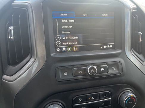 Used 2019 Chevrolet Silverado 1500 Custom Trail Boss w/ Custom Convenience Package image 15