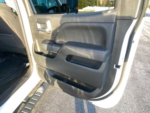 Used 2017 Chevrolet Silverado 1500 LT w/ Max Trailering Package image 33