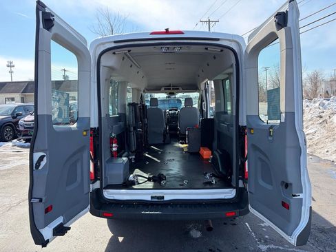 Used 2015 Ford Transit 350 XL image 26