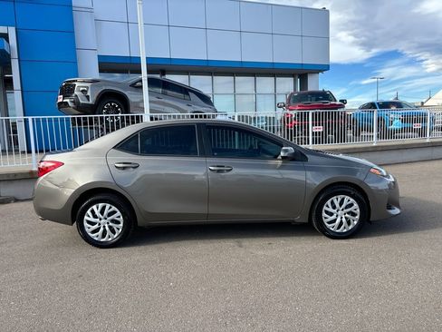 Used 2017 Toyota Corolla LE image 6