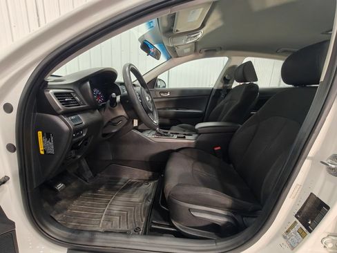 Used 2016 Kia Optima LX FWD image 26