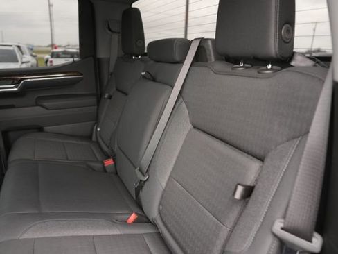 Used 2025 GMC Sierra 1500 Elevation image 13