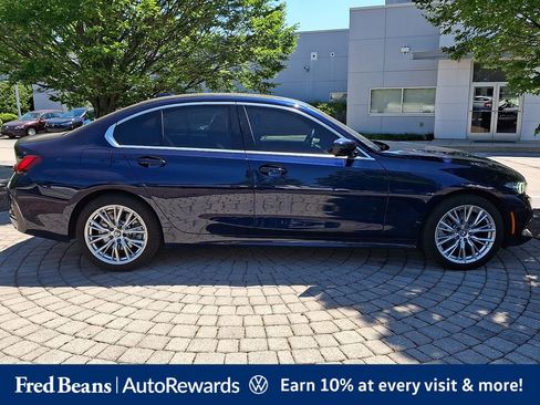 Used 2024 BMW 330i xDrive Sedan w/ Premium Package AWD/4WD image 9
