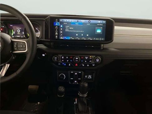 Used 2025 Jeep Wrangler Sahara 4xe w/ Safety Group image 28