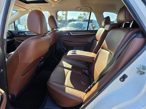 Used 2018 Subaru Outback 2.5i Touring image 17