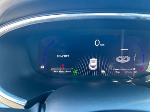 Used 2023 Acura MDX SH-AWD w/ Technology Package image 17