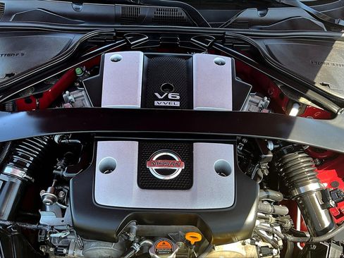 Used 2014 Nissan 370Z Coupe image 29