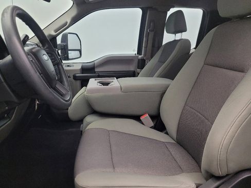 Used 2016 Ford F150 XL w/ Equipment Group 101A Mid AWD/4WD image 17