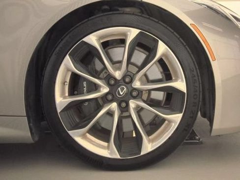 Used 2018 Lexus LC 500 Coupe RWD image 11