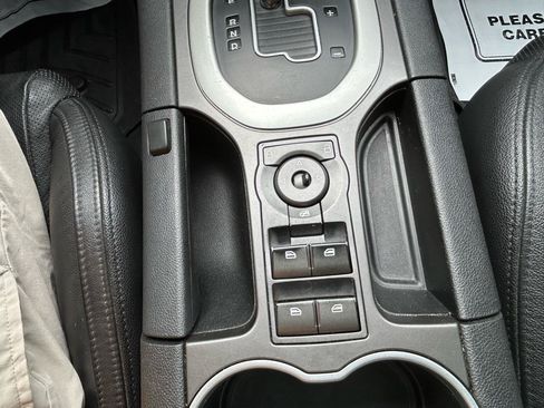 Used 2009 Pontiac G8 RWD image 25