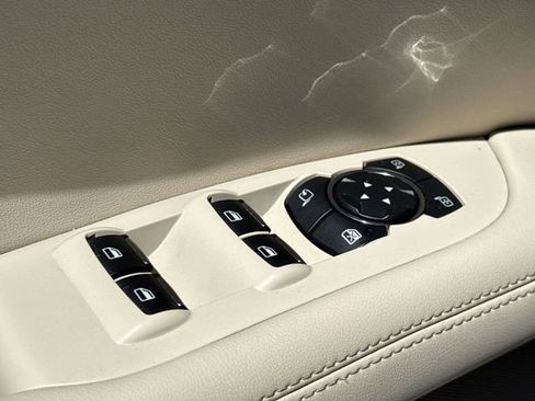 Used 2019 Lincoln MKZ Reserve FWD image 23