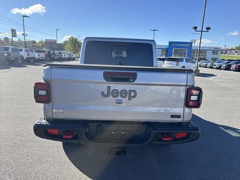 Used 2020 Jeep Gladiator Rubicon AWD/4WD image 7