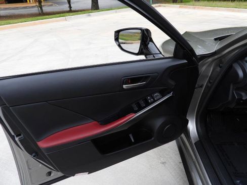 Used 2022 Lexus IS 300 RWD image 53
