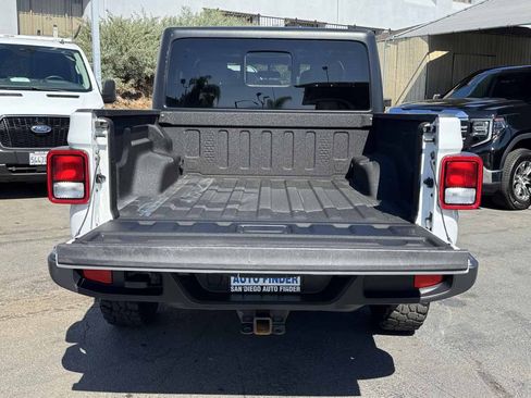 Used 2022 Jeep Gladiator Sport AWD/4WD image 16