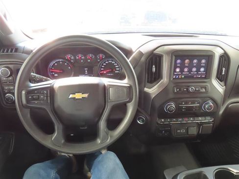 Used 2025 Chevrolet Silverado 2500 Custom w/ Custom Value Package AWD/4WD image 20