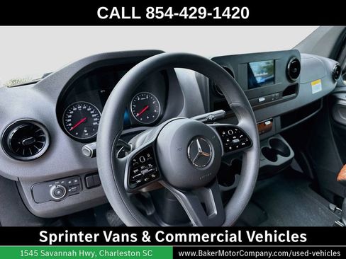 Used 2023 Mercedes-Benz Sprinter 3500 image 4