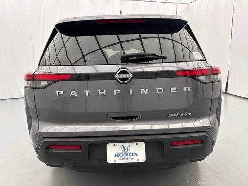 Used 2024 Nissan Pathfinder SV AWD/4WD image 8