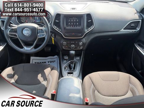 Used 2019 Jeep Cherokee Latitude w/ Popular Appearance Group AWD/4WD image 10