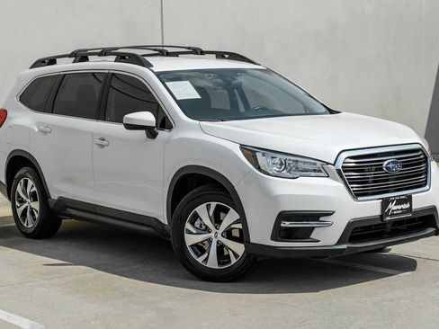 Used 2022 Subaru Ascent Premium w/ Convenience Package AWD/4WD image 6