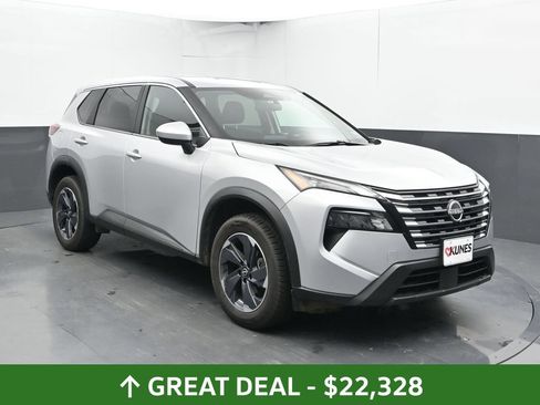 Used 2025 Nissan Rogue SV FWD image 7