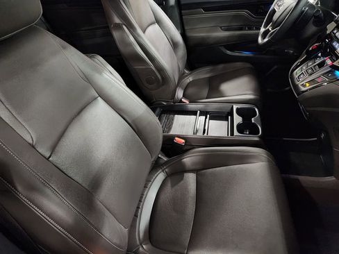 Used 2023 Honda Odyssey Touring image 32