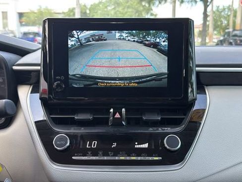 Certified 2025 Toyota Corolla LE image 24