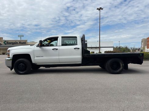 Used 2016 Chevrolet Silverado 3500 W/T w/ WT Convenience Package AWD/4WD image 2