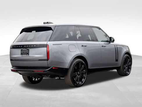 New 2025 Land Rover Range Rover SE image 4