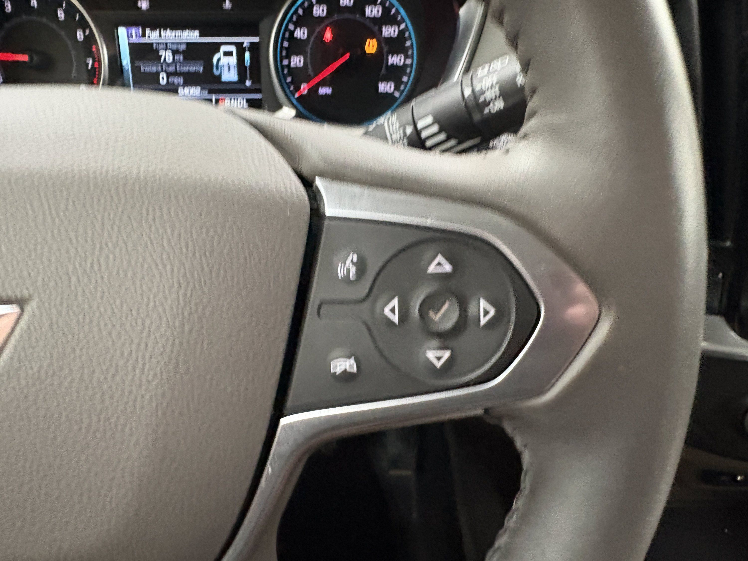 Used 2018 Chevrolet Traverse LT FWD image 33
