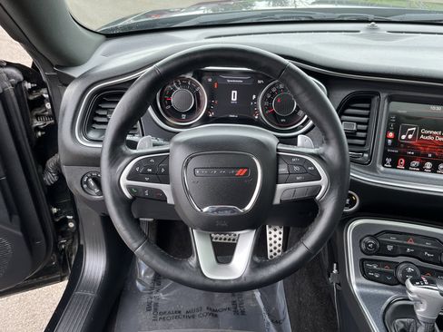 Used 2015 Dodge Challenger R/T Scat Pack w/ Scat Pack Appearance Package image 13