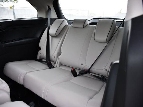 New 2026 Honda Odyssey Touring image 18