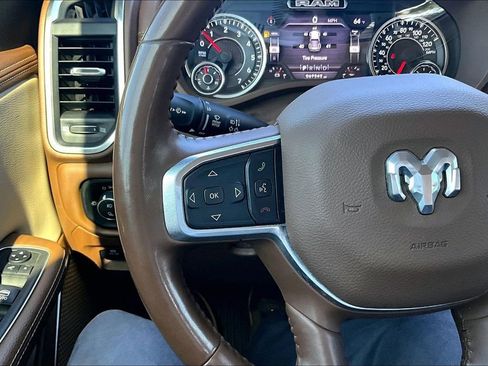Used 2021 RAM 1500 Laramie w/ Off Road Group AWD/4WD image 7